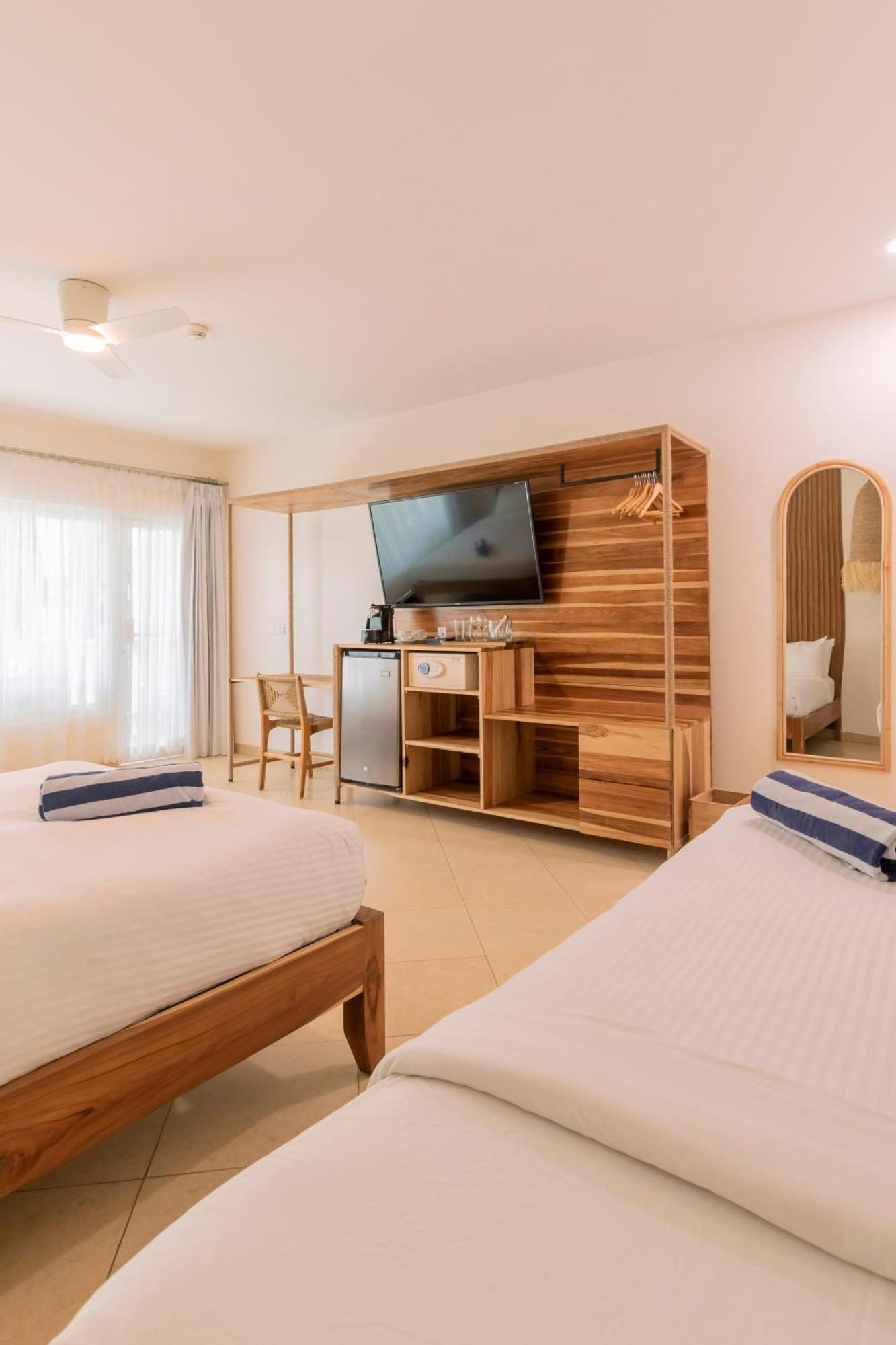 Hotel Santa Teresa By The Beach Playa Santa Teresa  Стая снимка